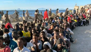 Përplasje për emigrantët/ Spanja vendos kontrolle kufitare ndaj udhëtarëve nga Italia
