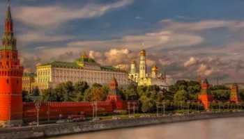 Peskov ashpërson tonet ndaj BE-së: Nuk ka asnjë bazë për përmirësimin e marrëdhënieve me Evropën