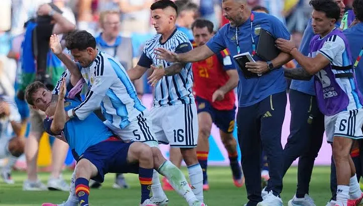 Pezullime masive dhe mbyllje stadiumi, FIFA i jep “faturën” Argjentinës pas përplasjeve së finales së Botërorit