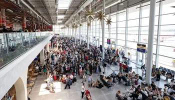 Pezullimi i fluturimeve për disa minuta në Rinas/ TIA: Për arsye sigurie