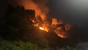 Pezullohet operacioni për shkak të errësirës, vatra e zjarrit në Drenije vijon të mbetet aktive