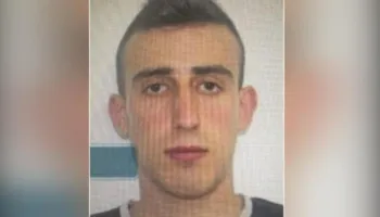 Pjesë e grupit që kultivoi 870 kg kanabis në Berat në 2022, ekstradohet nga Anglia në Shqipëri Xhuljano Hoxha