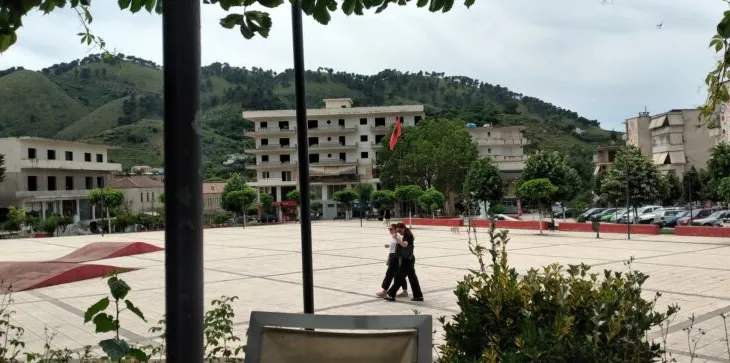Plagoset një grua me thikë në Delvinë