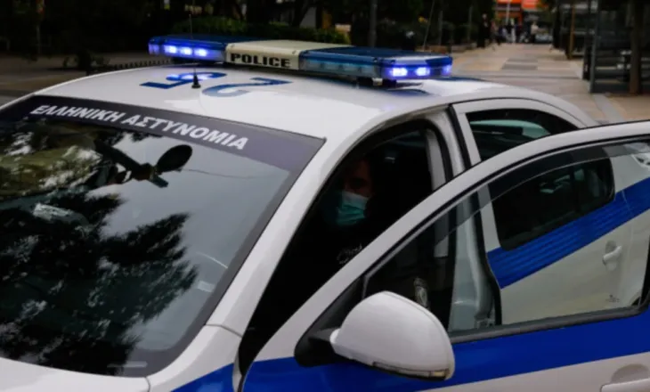 Po kalonte ilegalisht nga Shqipëria drejtë Greqisë, humb jetën turisti kilian, u gjet në një greminë