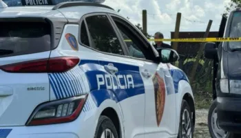 Pogradec/ Jetonte i vetëm në banesë, i moshuari gjendet i pajetë  