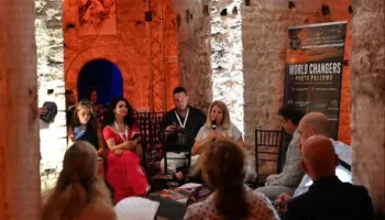 Porto Palermo, aty ku historia u takua me muzikën dhe dialogun ndërkombëtar