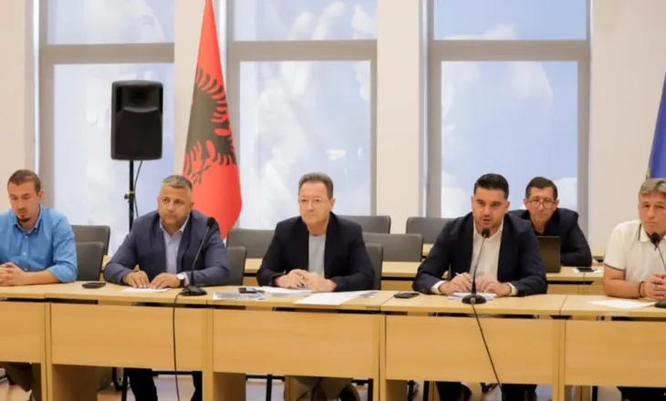 “Prerje e hartës pa asnjë analizë”, Kryebashkiakët e PD takim me përfaqësuesit e KiE për ‘Territorialen’
