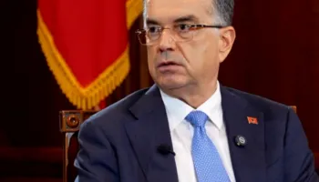 Presidenti Begaj dekreton hyrjen në fuqi të marrëveshjes së huas prej 302 milionë dollarësh me SHBA-në