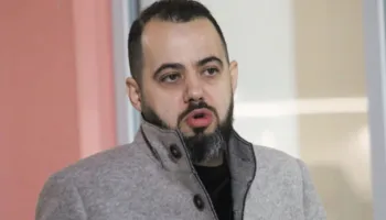 Presidenti i Vllaznisë goditi arbitrin pas ndeshjes: Na anuluan golat/ Reagon FSHF
