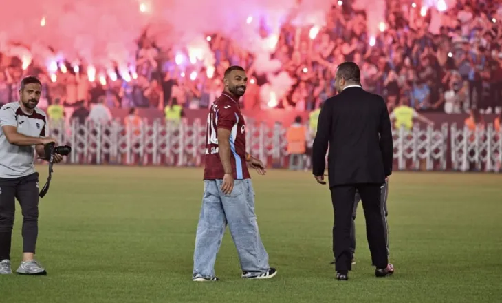 Pritje e denjë për “faraon”, Trabzonspor prezanton Salah, Muçi i bën dhuratë numrin 10-të (VIDEO)