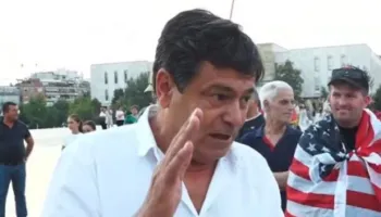Profesori Lush Susaj: Qeveria i ngjan një organizate kriminale. Zjarret? Duhet të ishin në punë inxhinierët e pyjeve dhe jo patronazhistët e fëlliqur
