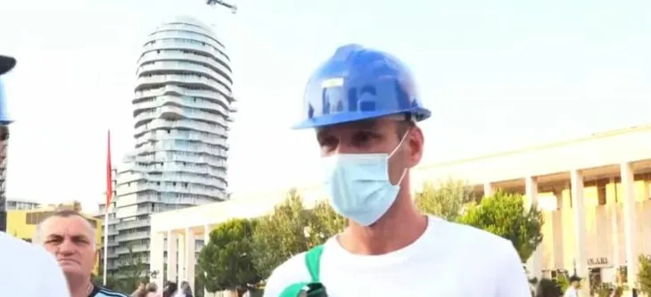 Protesta e 67 kundër qeverisë! Nis organizimi i qytetarëve në sheshin “Skënderbej”, kërkojnë dorëheqjen e Ramës