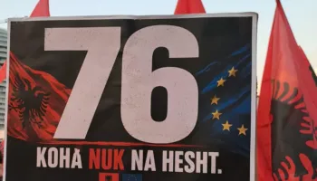 Protesta e 76-të, Diaspora del sërish në shesh kundër sistemit: “Koha nuk na hesht!”