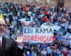 Protesta e 78-të/ Protestuesit vijojnë revoltën kundër kryeministrit dhe qeverisë Rama: Shqipëria kërkon Revolucion!