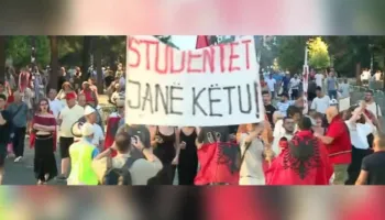 Protesta e 80-të kundër qeverisë/ Nis marshimi nga Sheshi Skënderbej drejt Kryeministrisë