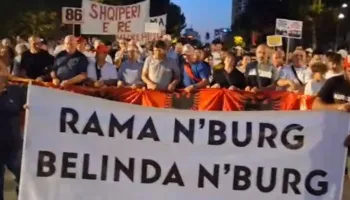 Protesta e 86-të/ Nis marshimi drejt Kryeministrisë, qytetarët: Rama jep dorëheqjen!