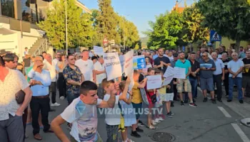 Protesta kundër hartës territoriale, banorët e Bashkive të vogla: Mos na lini pa shërbime