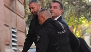 “Pse hesht Brukseli?”/ Media holandeze për çështjen e Veliajt