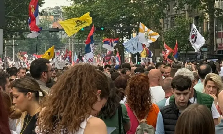 Pse po largohen të rinjtë?