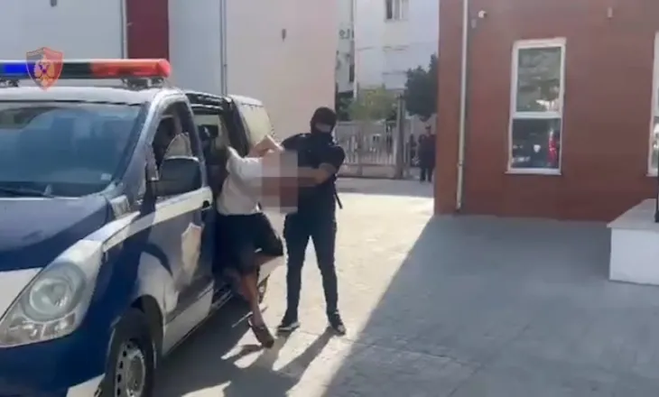 Qëlloi me armë drejt një makine në Kuçovë, kapet në Tiranë autori i dyshuar