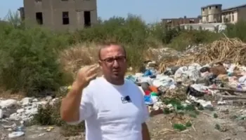 ‘Qivirria…hidhini plehrat ku të mundeni/ Korreshi mes mbeturinave në Lushnje: Janë bërë det, paratë i mori inceneratori