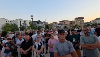Qytetarët e Prrenjasit ngrihen sërish në protestë, kundërshtojnë bashkimin me Librazhdin