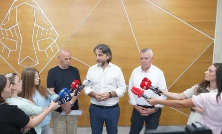 “Qytetarët po ndëshkohen pse nuk votuan Vetëvendosjen”, Përparim Rama thirrje për protestë më 1 shtator