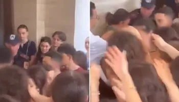 Radhë dhe tension te mjekësia/ Studentët presin prej orësh për regjistrim