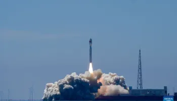 Raketa Smart Dragon-3 lëshon me sukses 2 satelitë nga deti