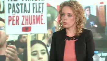 Rama i quan protestuesit ‘sorra’, Edlira Çepani: Ai tregon frikë, protesta po sjell një model të ri