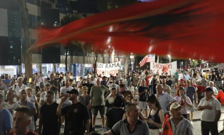 ‘Rama në burg’, mbyllet protesta e 84-t kundër qeverisë: Shqiptarët e bashkuar, pushteti i tmerruar