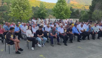 “Rama po shkon drejt rënies”, banorët kundër shkrirjes së bashkisë Klos: Bashkimi me Burrelin, do jetë si Kosova me Beogradin