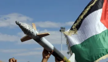 Rebelët Huthi njoftojnë nisjen e sulmit të ri ndaj rafinerive të “Aramco” në Arabinë Saudite!
