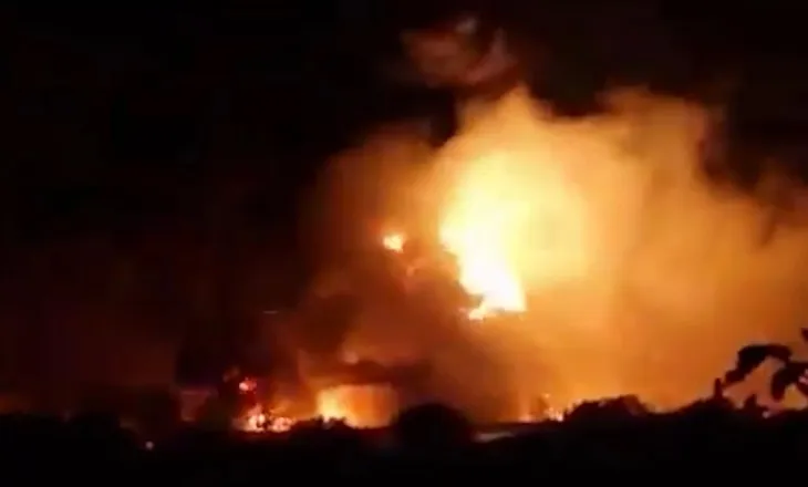 Rebelët “Huthi” sulmojnë përsëri me dronë rafinerinë saudite të “Aramco”!