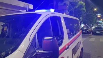 RENEA dhe Policia aksion në Korçë, kontrolle në një pallat për kapjen e të dënuarit me 18 vite burg për vrasje