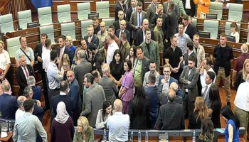 “Republika nuk mund të mbahet peng”