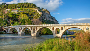 Revista prestigjioze “Ambassador”: Shqipëria, një vend që nuk e ka humbur identitetin