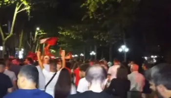Revolta e 70-të kundër qeverisë, protestuesit thirrje qytetarëve: Bashkohuni me ne!
