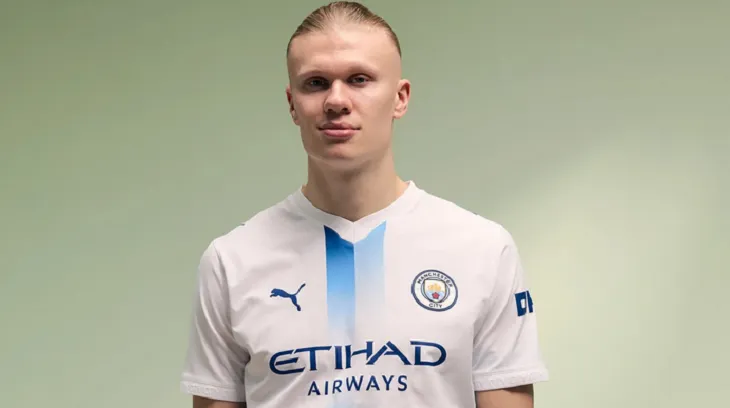 Revolucioni te Manchester City: ja si u ideua fanella e tretë