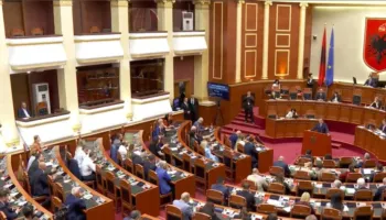 Rezoluta për SPAK-un/ Kuvendi kërkon shmangien e paraburgimeve dhe goditjen e pasurive të korrupsionit