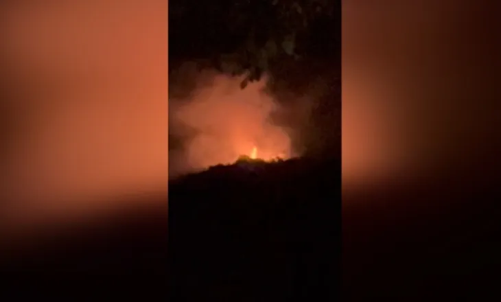 Riaktivizohet zjarri në Krujë, era favorizon flakët
