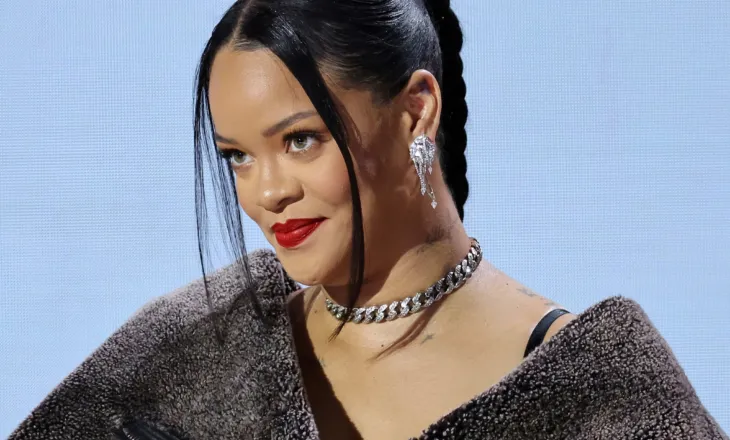 Rihanna rikthehet me muzikë të re pas një dekade pauze
