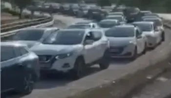 Rikthehen radhët kilometrike në Kakavijë, fluks i lartë udhëtarësh dhe mjetesh në kufirin Shqipëri-Greqi!