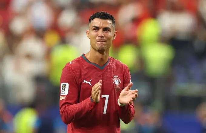 Ronaldo lajmëron: Kapitulli i futbollit të luajtur mbyllet…