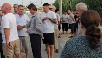 Rrezikohen nga përmbytjet, banorët e Spitallës ngrihen në protestë, shkak bllokimi i kolektorëve!