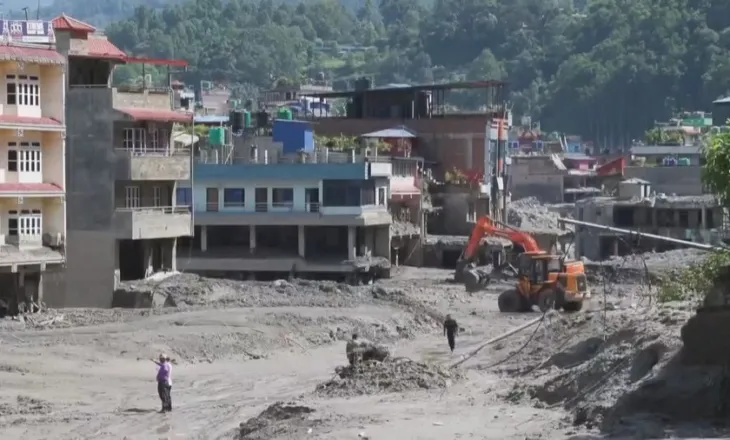 Rrezikohet përmbytje e dytë në Nepal, shkon në mbi 489 bilanci i viktimave, 2300 të zhdukur