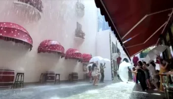 Rrugë me shi artifical, Dubai u ofron vizitorëve freski mes temperaturave 47°C