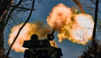 Rusia intensifikon sulmet, Zelensky: Na duhen raketa