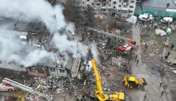 Rusia nuk kursen as civilët, bombardim i egër ndaj qendrës tregtare në Ukrainë, të paktën 16 të vdekur dhe 130 të plagosur!