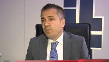 Sekretari i Ministrisë së Drejtësisë favorizon mikeshën e gruas për postin e lartë